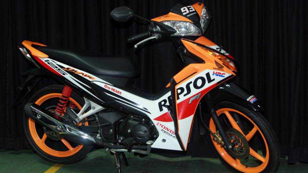 Honda Blade 125 FI Repsol foto 3